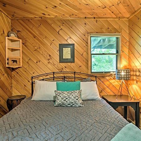 Riverfront Traverse City Cabin Fish, Kayak And Tube エクステリア 写真