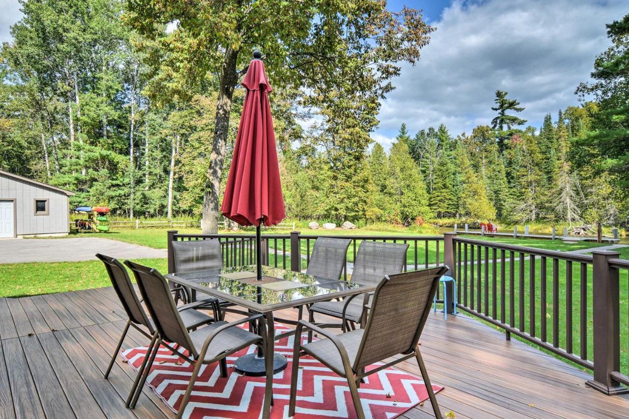 Riverfront Traverse City Cabin Fish, Kayak And Tube エクステリア 写真
